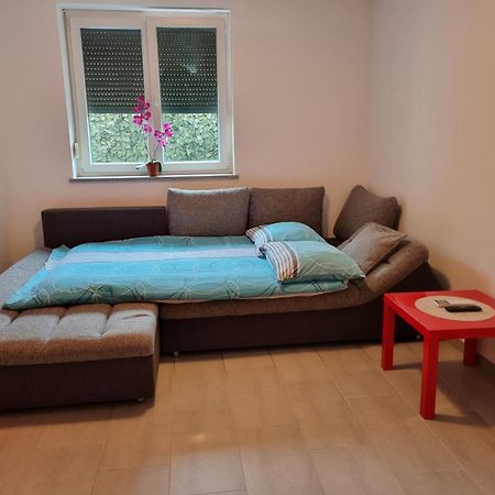 ApartИзола Екстериор снимка