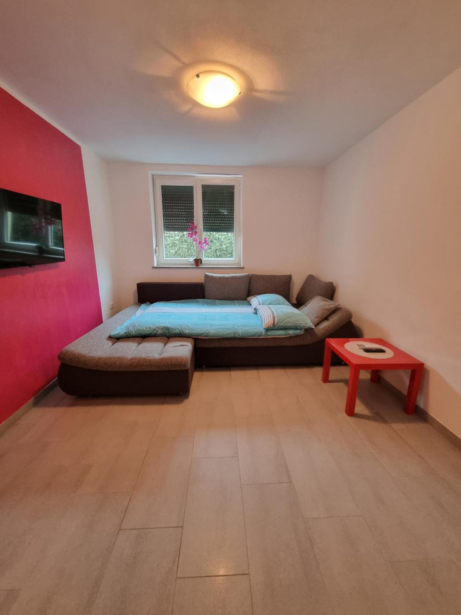 ApartИзола Екстериор снимка
