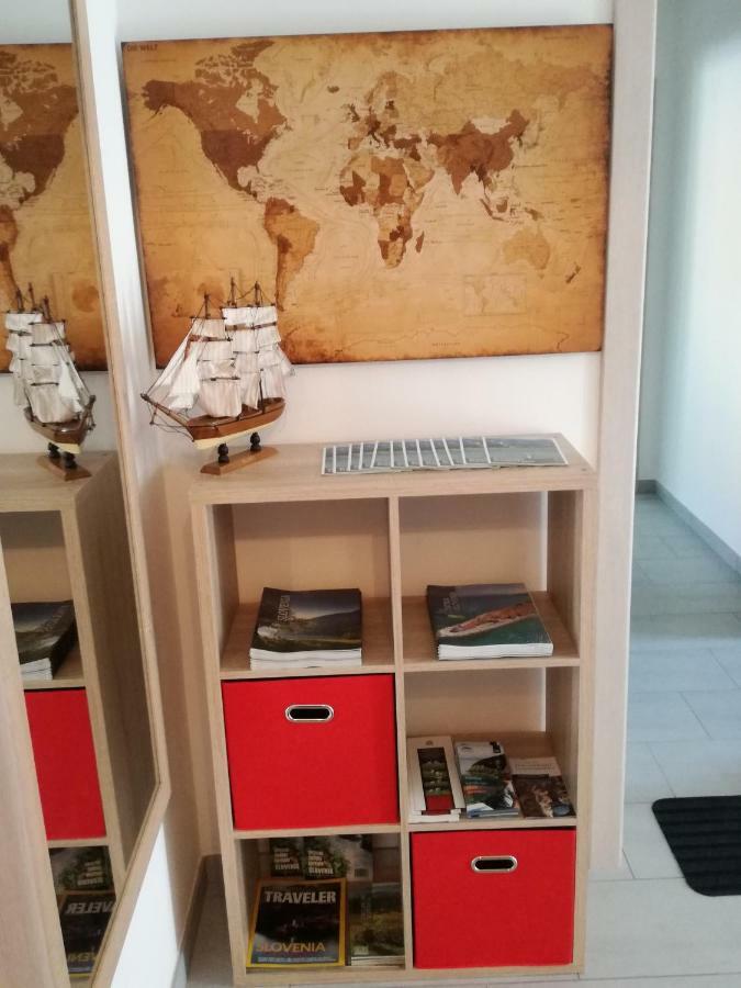 ApartИзола Екстериор снимка
