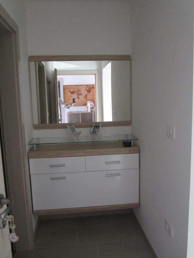 ApartИзола Екстериор снимка